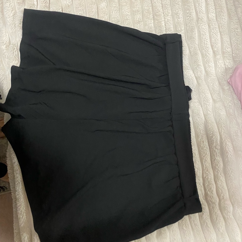 Torrid Black Elastic Waist Shorts - Picture 2 of 3